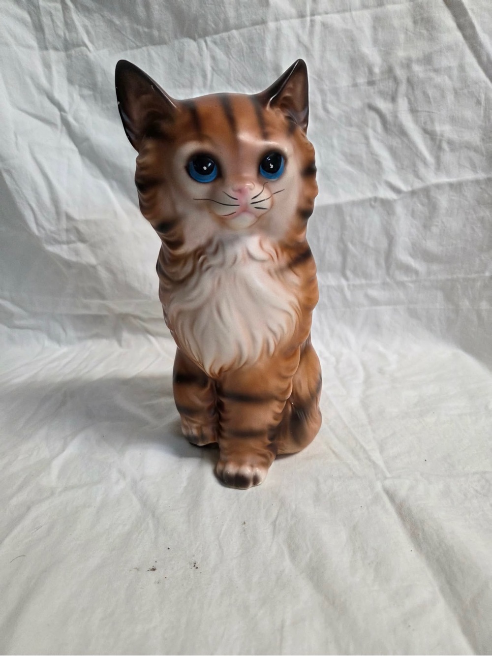 Vintage  ceramic cat